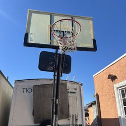 NBA/ Spalding Adjustable Basketball Hoop
