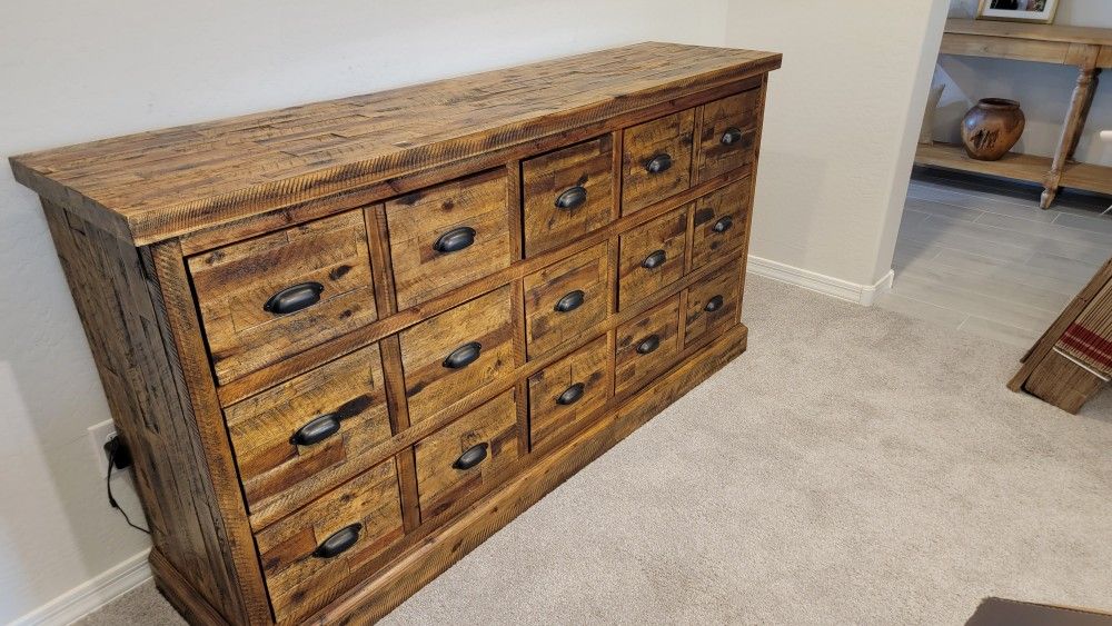 Dresser