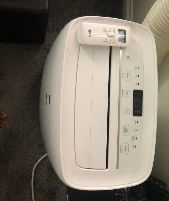  LG
Portable Air Conditioner