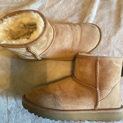 UGGS (like New) 👌