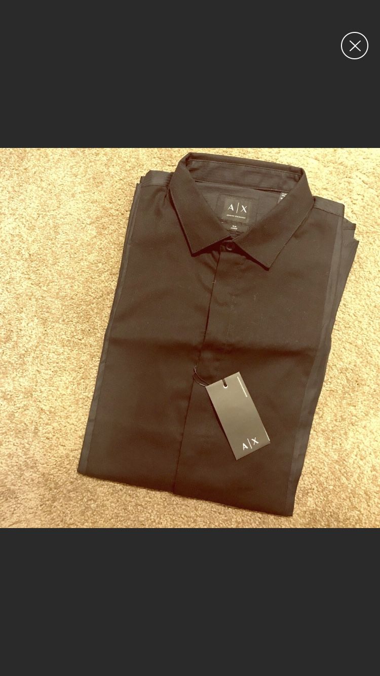 Mens Armani button up dress shirt!! New!!