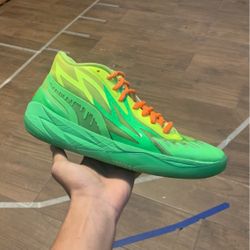 LaMelo MB.02 Basketball Shoes 