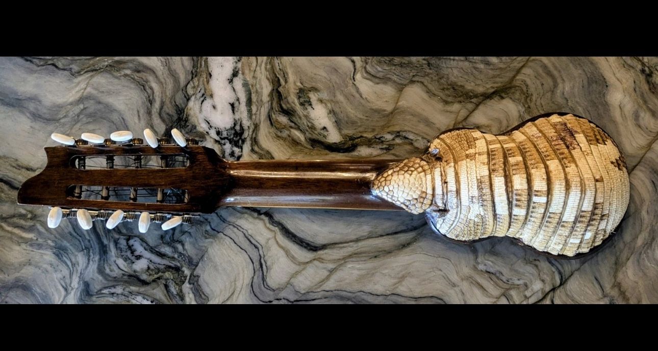 Beautiful Vintage Peruvian Charango Guitar 10-String–Armadillo Shell–Chachapoyas,1960's