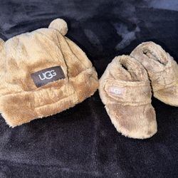 Ugg  Bixbee Booties & Matching Beanie 