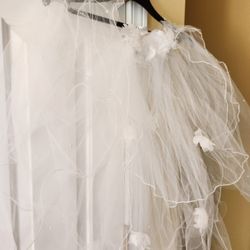 Two   Short Wedding  Vailes