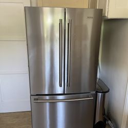 Fantastic Condition — Maytag Refrigerator 