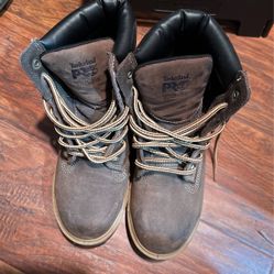 Woman Hard Toe Boots 