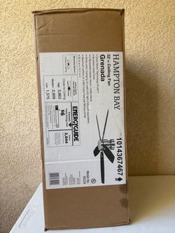 HAMPTON BAY 52in Ceiling Fan with remote control (brushed nickel)
