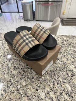 Burberry slides