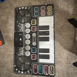 FAO Schwartz Giant Dance On Piano Mat 