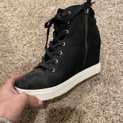 Steve Madden Wedged Sneaker