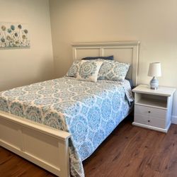 Full Bedroom Set- Barely Used- Like New