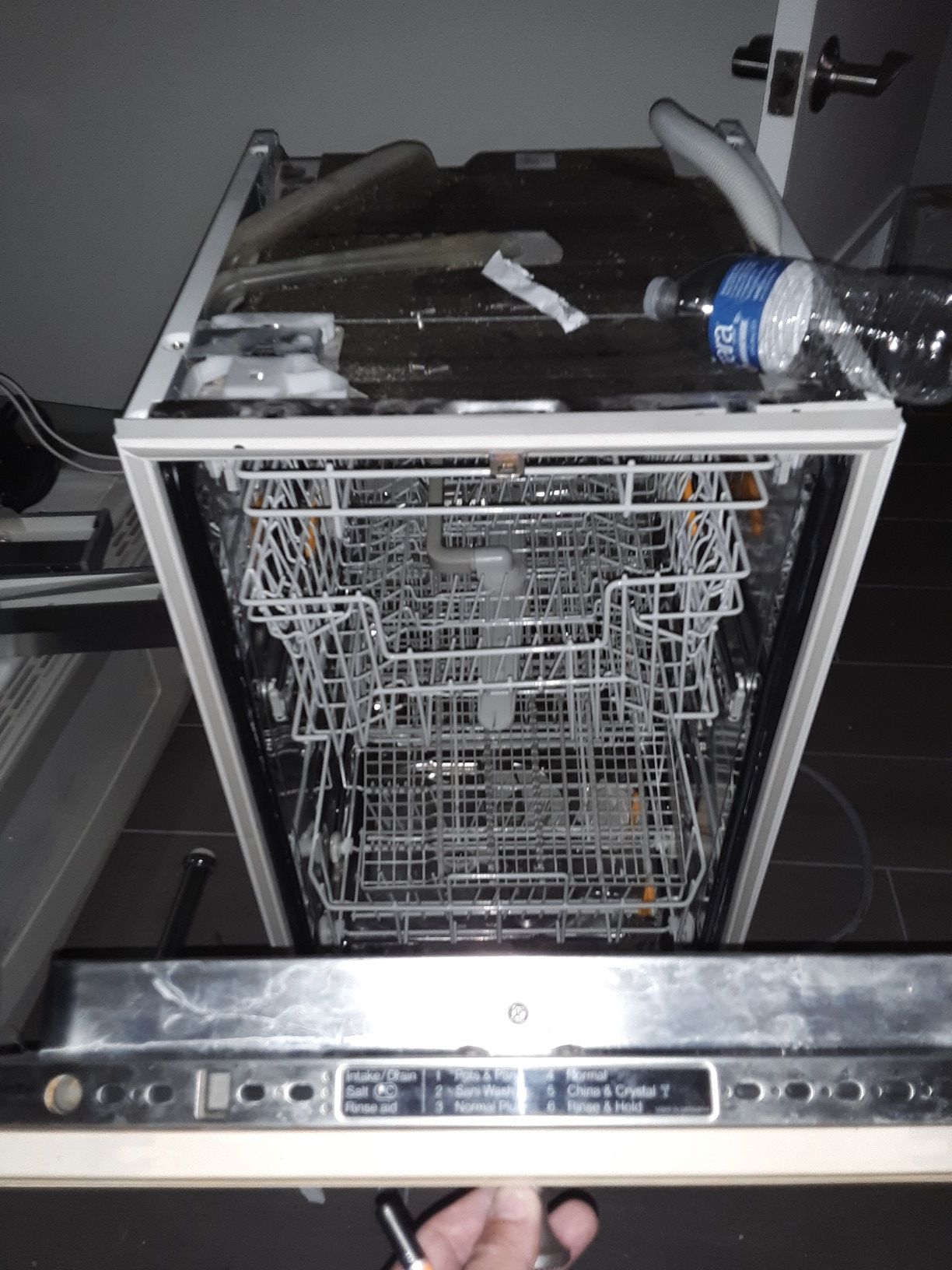 Miele 18" dishwasher in perfect condition
