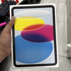 iPad 10th Gen 10.9” 64GB Blue! Finance For $50 Down Payment!!