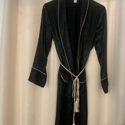 Victorias’ Secret Black And Blush Pink Satin Robe