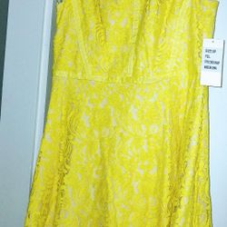 Womens Summer Dresses Or Shirts Or Uggs, Each At A Different Price Ask For Your Size