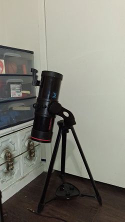 Tasco Reflector Telescope with Tripod