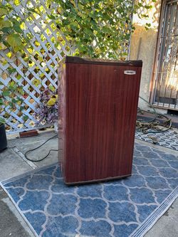 REFRIGERATOR