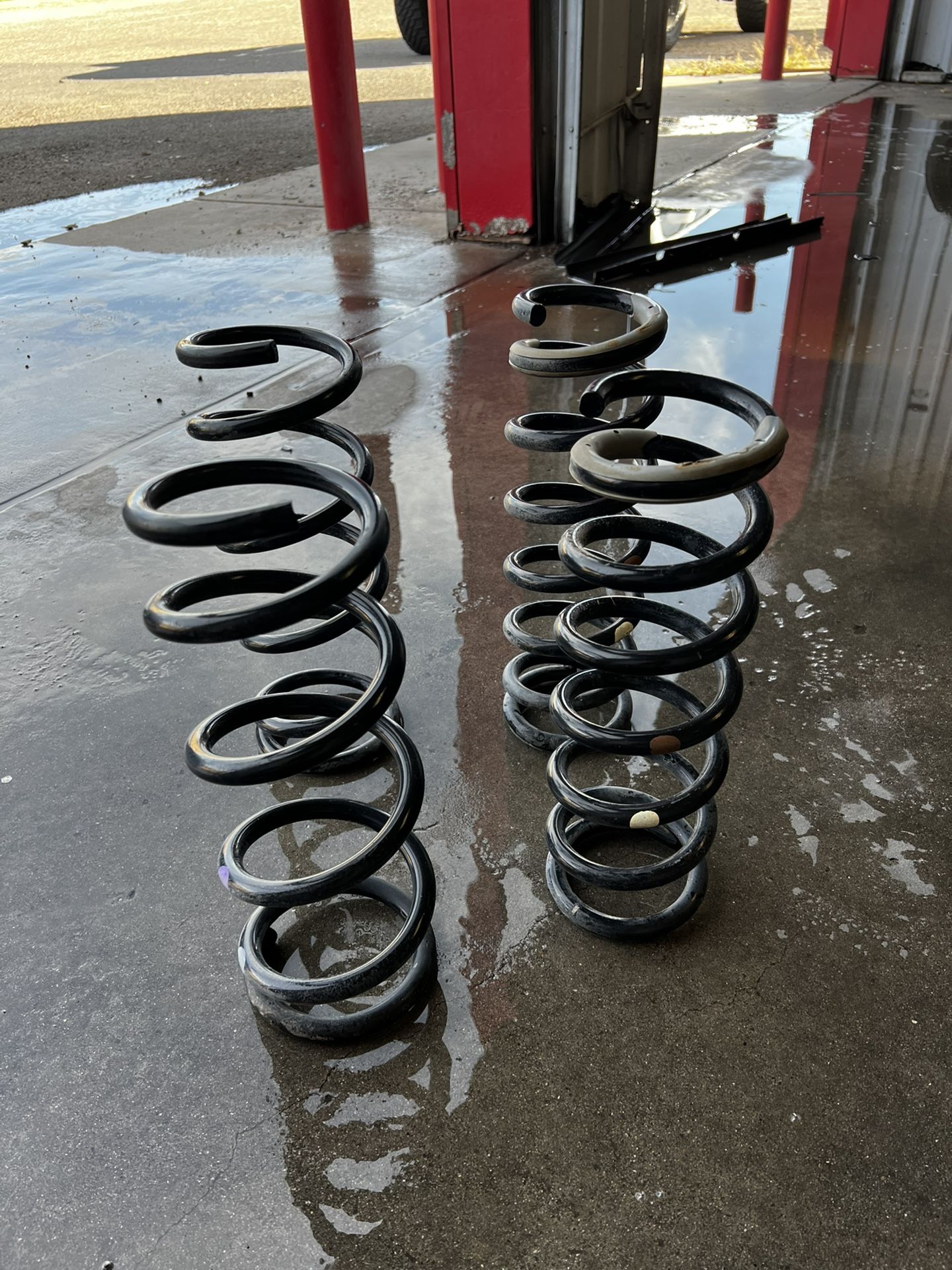 Infiniti G37x Coupe Factory Springs