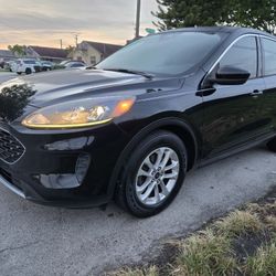 2020 Ford Escape Se 