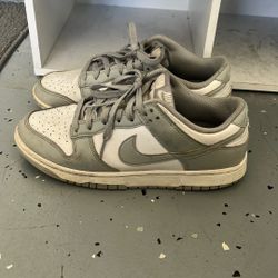 Boys Gray Nikes Size 7.5