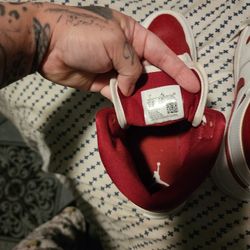 Air Jordan 1 Mid Reverse Chicago