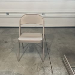 24 Metal Folding Chairs