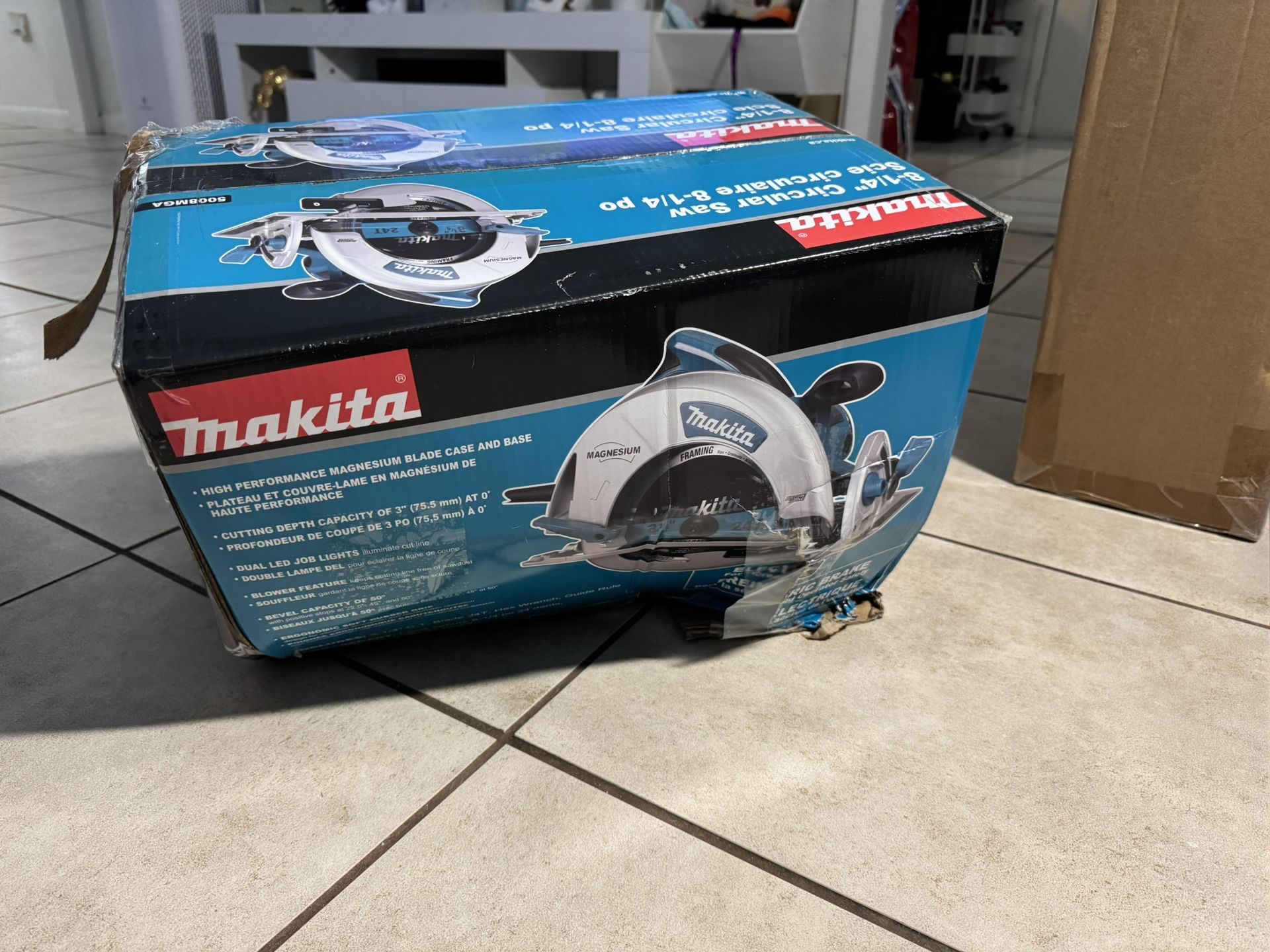 Makita 5008MGA 8-1/4" Magnesium Circular Saw, with Electric Brake
