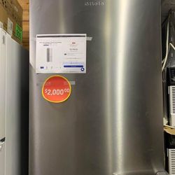 Miele - 30” Stainless Steel Fridge