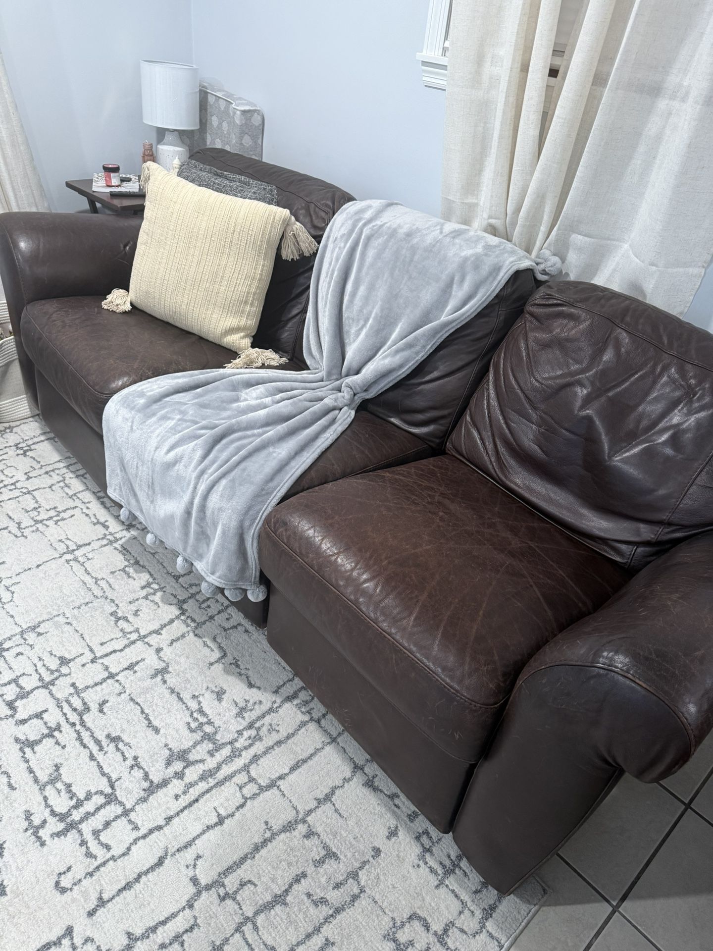 Sofa - Couch