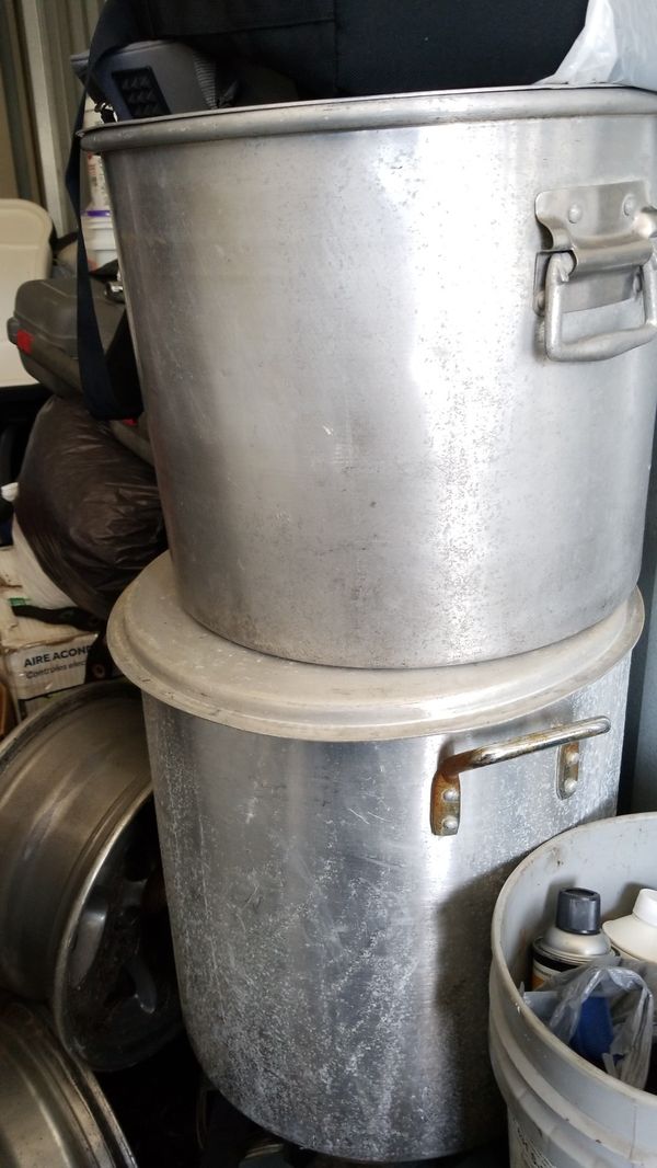 Two large boiling pots. Burner can be included. for Sale in Summerville