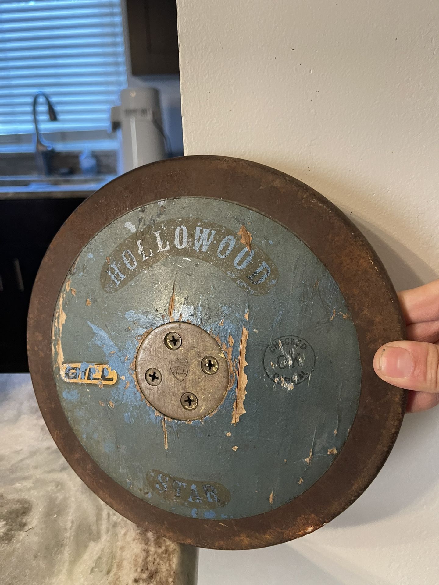 Gill Hollowood Star Men's Discus Metal Wood Track Field 3 Pounds 9 Oz