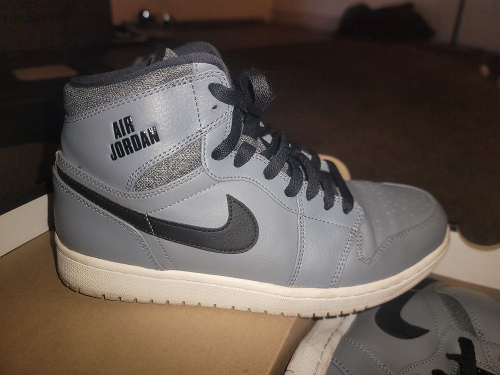 Used Jordan 1 Size 8.5 $25