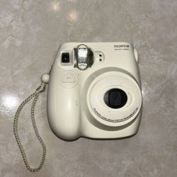 FUJIFILM INSTAX CAMERA 
