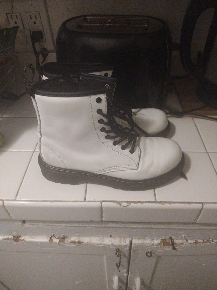 Girls Doc Martens Boots. Size 3