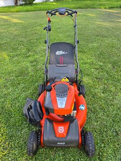 Husqvarna 22" Self-propelled Lawn Mower