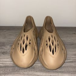 Adidas Yeezy Foam Runner Clay Taupe