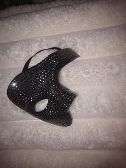 Masquerade mask