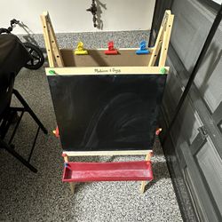 Kids easel 