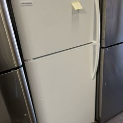 Frigidaire Refrigerator 