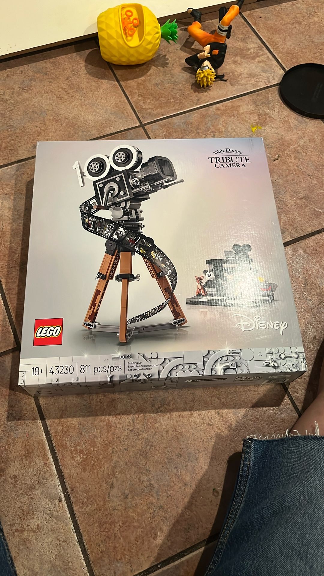 Lego Disney Walt Disney Tribute Camera