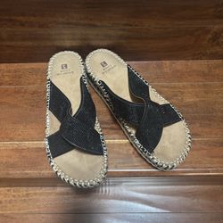 Ladies sandals