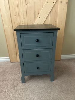 3 Drawer Gray Nightstand / End Table