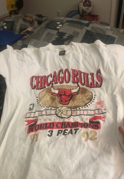 Vintage Chicago Bulls T shirt xl fits L tho