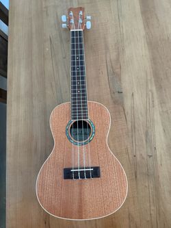 Concert Ukelele