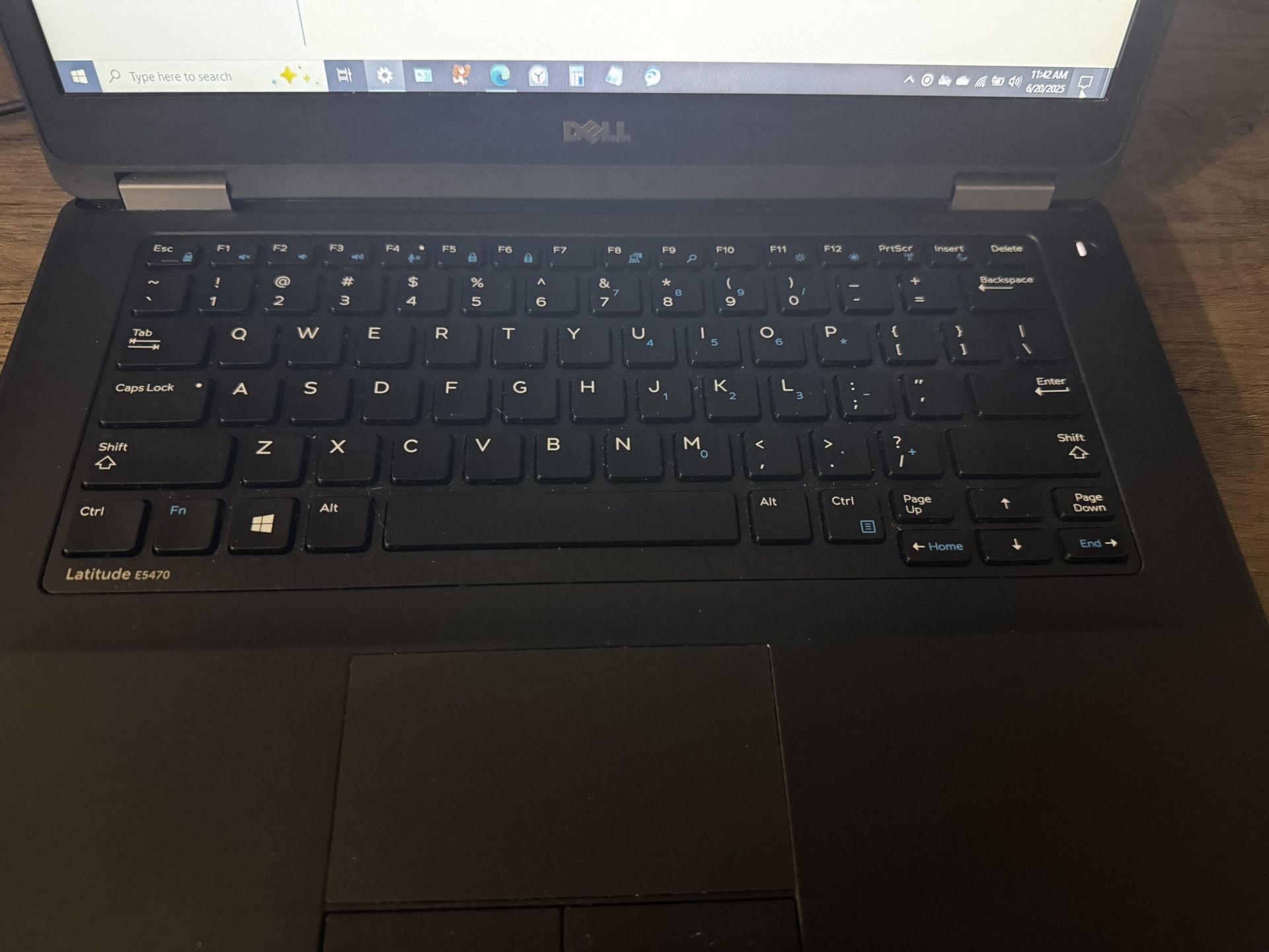 Dell Latitude E5470 Laptop Windows 10 Home with charger