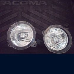 OEM Stock Jeep Head Lights. 