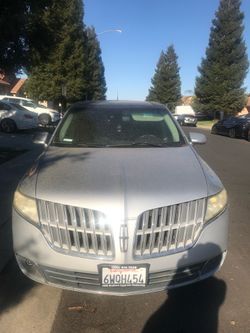 2010 Lincoln MKT