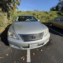 2010 Lexus LS 460