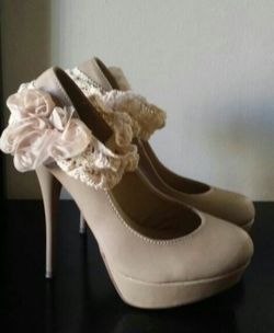 Beige heels